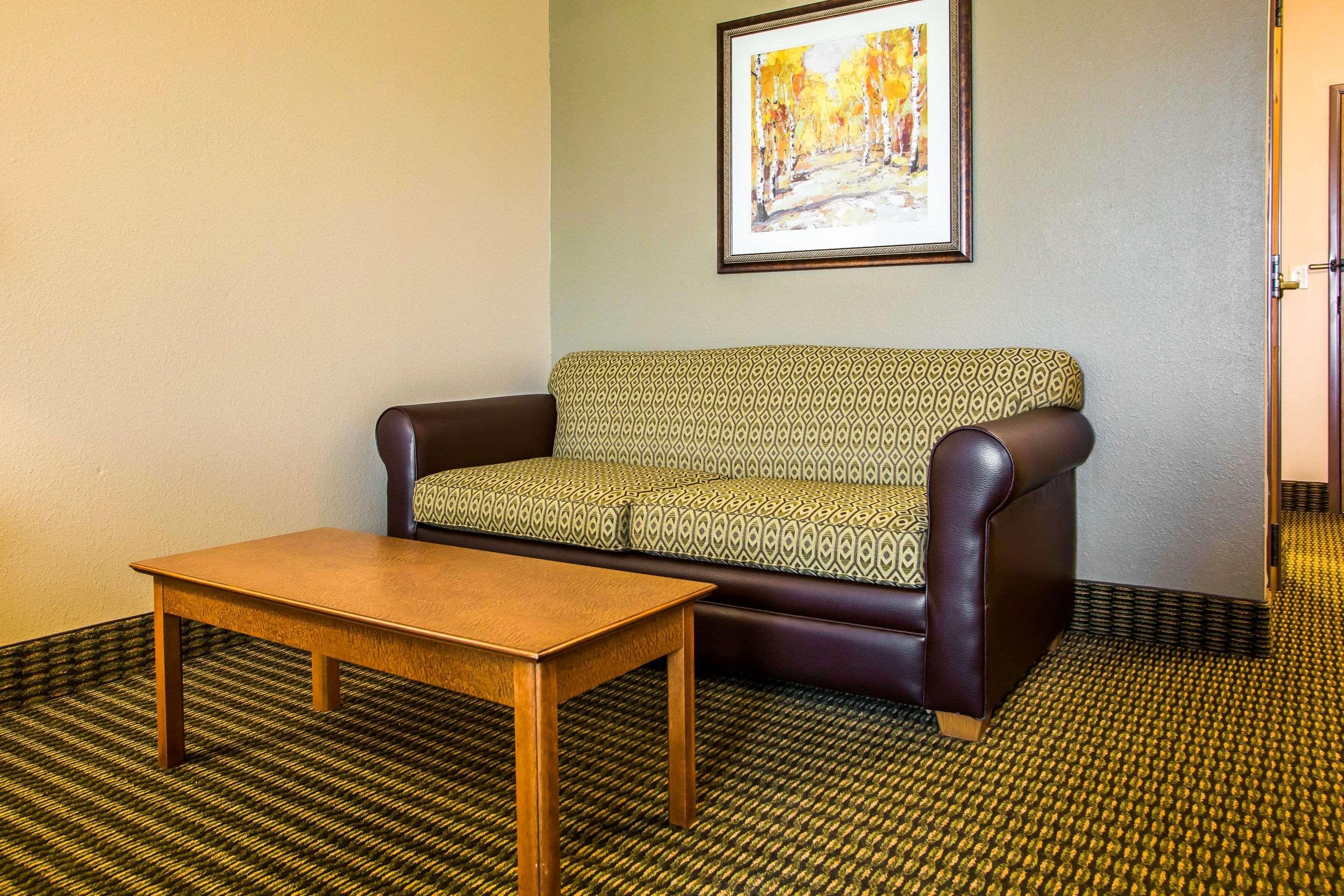 Comfort Inn & Suites צ'יליקות מראה חיצוני תמונה