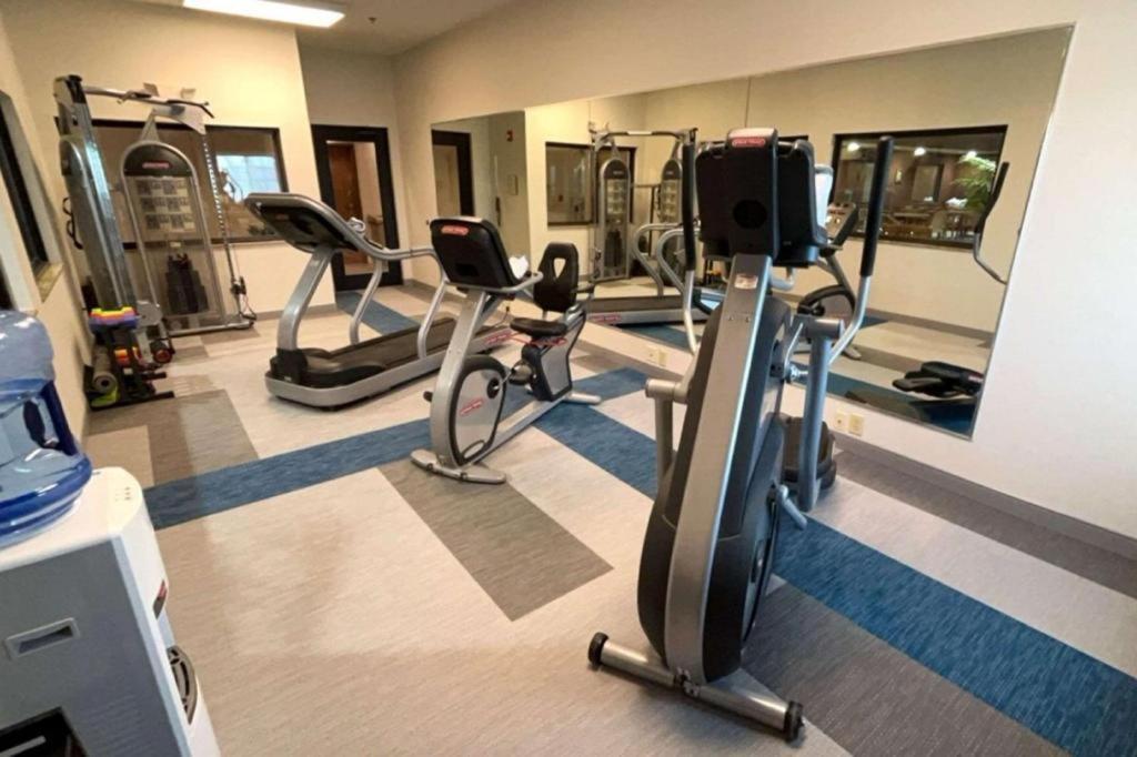 Comfort Inn & Suites צ'יליקות מראה חיצוני תמונה